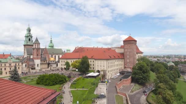 Βασιλικό Κάστρο Wawel Και Τον Καθεδρικό Ναό Στην Κρακοβία Πολωνία — Αρχείο Βίντεο