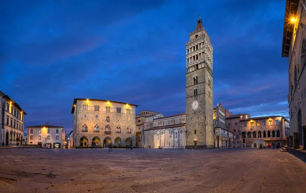 Pistoia Itália Panorama Praça Piazza Del Duomo Com Antiga Câmara — Fotografia de Stock