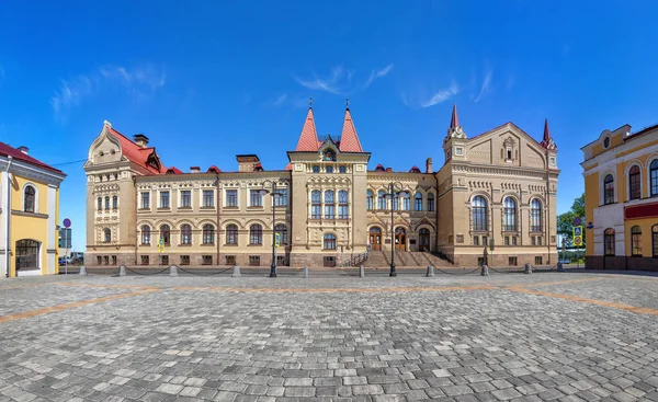 Rybinsk Ryssland Röda Torget Och Utsidan Historisk Byggnad Tidigare Grain — Stockfoto