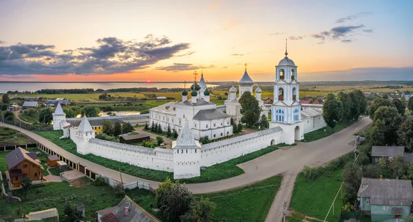 Pereslavl-Zalessky 'deki Nikitsky Manastırı' nın havadan görünüşü — Stok fotoğraf