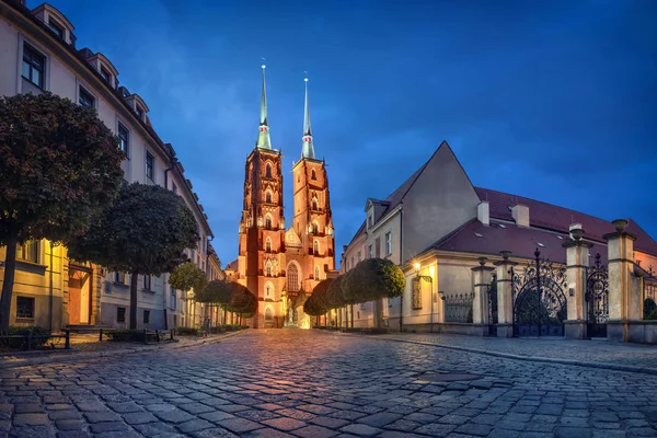 Breslavia, Polonia. Veduta della Cattedrale al tramonto — Foto Stock