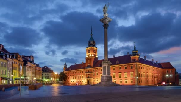Varsovia Polonia Plaza Frente Castillo Real Atardecer Imagen Estática Con — Vídeos de Stock