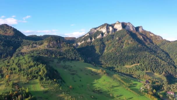 Luftaufnahme Des Berges Trzy Korony Drei Kronen Pieniny Gebirge Polen — Stockvideo