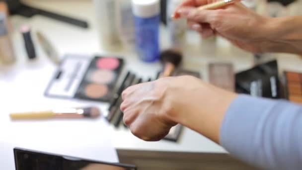 Cepillo de maquillaje, primer plano — Vídeos de Stock