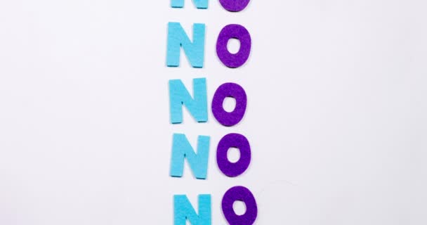 Het woord no is gemaakt van dansende tekst — Stockvideo