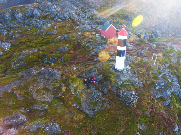 Utsikt Över Fyren Norge Med Bergen Och Fjorden Bakgrunden — Stockfoto