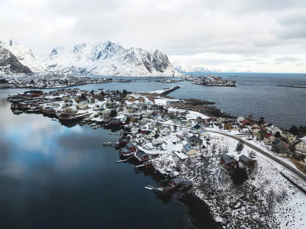 Bonito Inverno Nevado Amplo Ângulo Verão Vista Aérea Reine Noruega — Fotografia de Stock