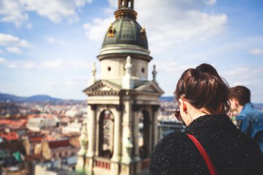 Aziz Stephen Bazilikası, Budapeşte, Macaristan, yaz güneşli da bir Roma Katolik Bazilikası görünümünü