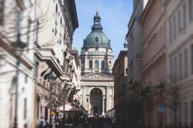 Aziz Stephen Bazilikası, Budapeşte, Macaristan, yaz güneşli da bir Roma Katolik Bazilikası görünümünü