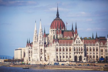 Macarca Parlemento Binası, Budapeşte Parlamentosu dış görünümünü de Orszaghaz, Donau nehri ve şehir panoram ile denir.