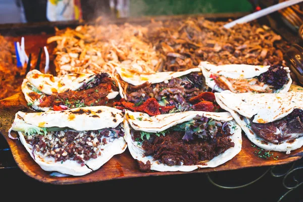 Vielfalt Auswahl Verschiedenen Traditionellen Ungarischen Streetfood Einem Der Stände Den — Stockfoto