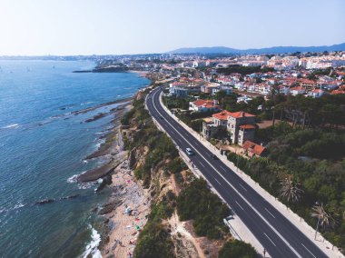 Hava dron görünümü Cascais plaj, Parede sivil bucak, büyük Lizbon, Portekiz, Atlantik Okyanusu şor