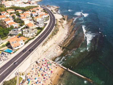 Hava dron görünümü Cascais plaj, Parede sivil bucak, büyük Lizbon, Portekiz, Atlantik Okyanusu şor