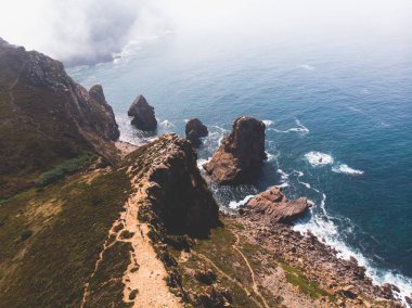Capo Da Roca, Avrupa, Portekiz Belediyesi Sintra Azoia, Lizbon, Serra de Sintra, Portekiz, ilçe yakınındaki en batı noktası güzel hava canlı görünümü dron vurdu