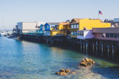 Monterey eski Fisherman's wharf, Monterey County, Kaliforniya, görünümünü bize