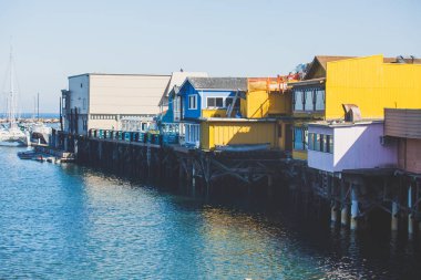 Monterey eski Fisherman's wharf, Monterey County, Kaliforniya, görünümünü bize