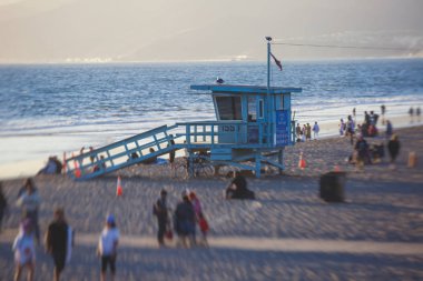 Plaj, eğlence parkı, mağazalar ve restoranlar, Los Angeles, California, Amerika Birleşik Devletleri, Americ ile tarihi Santa Monica pier görünümünü