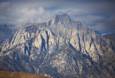 Lone Pine tepe, Doğu Yakası Sierra Nevada görünümünü aralığı, kasaba, Kanlısırt, California, Inyo County, Amerika Birleşik Devletleri, Inyo Ulusal ormanının