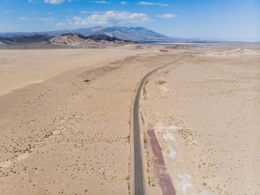Mojave Çölü panorama, kurak bir yağmur-gölge çöl ve kurak çölde Americ Kuzey Amerika, California, Amerika Birleşik Devletleri