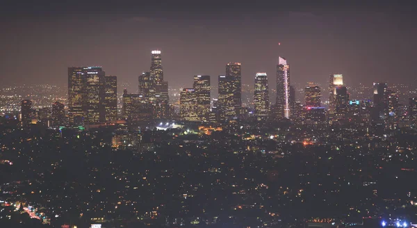 美丽的超级广角夜景洛杉矶 加利福尼亚州 Usa 与市区 山脉和城市以外的风景 从格里菲斯公园天文台的观景台上可以看到 — 图库照片