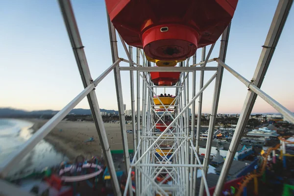 Utsikt Över Historiska Santa Monica Pier Med Strand Nöjespark Butiker — Stockfoto