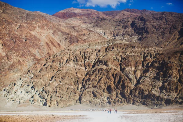 Lebendiger Blick Auf Badwater Becken Endorheic Becken Death Valley Nationalpark — Stockfoto