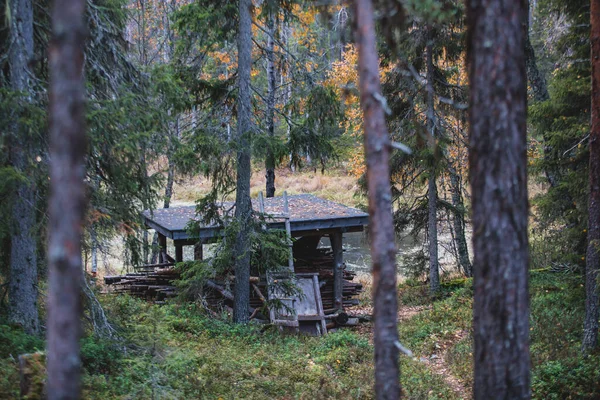 Pohled Finský Národní Park Oulanka Dřevěnou Chatou Chatkou Dřevěným Visutým — Stock fotografie