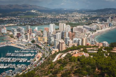 Penon de Ifach dağıyla Calpe Calp kasabası Penyal d 'Ifac Doğal Parkı' na yürüyüş sırasında, Marina Alta, Alicante ili, Valencia Topluluğu, İspanya