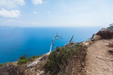 Penon de Ifach dağıyla Calpe Calp kasabası Penyal d 'Ifac Doğal Parkı' na yürüyüş sırasında, Marina Alta, Alicante ili, Valencia Topluluğu, İspanya
