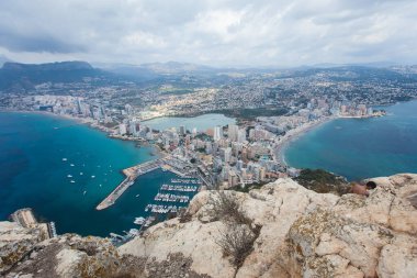 Penon de Ifach dağıyla Calpe Calp kasabası Penyal d 'Ifac Doğal Parkı' na yürüyüş sırasında, Marina Alta, Alicante ili, Valencia Topluluğu, İspanya