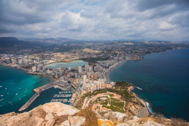 Penon de Ifach dağıyla Calpe Calp kasabası Penyal d 'Ifac Doğal Parkı' na yürüyüş sırasında, Marina Alta, Alicante ili, Valencia Topluluğu, İspanya