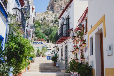 Santa Cruz Barrio manzarası - Alicante, Valencia, Spai 'deki eski kasaba mahallesi