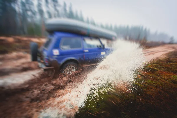 Suv Offroad 4Wd Car Rides Muddy Puddle Road Track Road — Stock Photo, Image