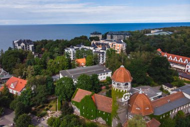 Svetlogorsk manzarası, eski Alman Rauschen, sahil beldesi, Svetlogorsky Bölgesi, Kaliningrad Oblastı, Rusya, Baltık Denizi kıyıları, şehrin ve denizin ötesinde manzarası