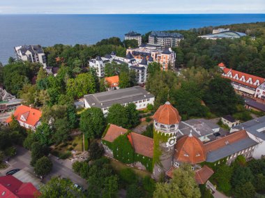 Svetlogorsk manzarası, eski Alman Rauschen, sahil beldesi, Svetlogorsky Bölgesi, Kaliningrad Oblastı, Rusya, Baltık Denizi kıyıları, şehrin ve denizin ötesinde manzarası