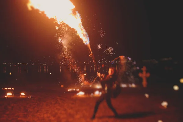 Grupo Artistas Del Fuego Fakir Realizar Espectáculo Increíble Noche Con — Foto de Stock