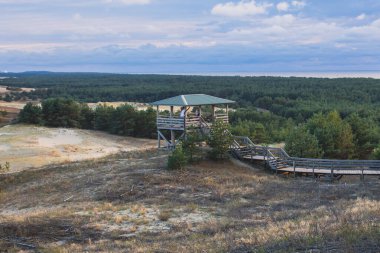 Curonian Spit, Kurshskaya Kosa Ulusal Parkı, Curonian Gölü ve Baltık Denizi, Kaliningrad Oblastı, Rusya ve Klaipeda İlçesi, Litvanya, yaz güneşli da