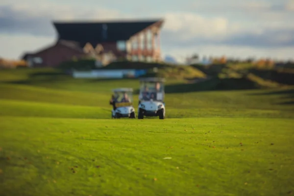 Golf Elektroautos Fahren Tagsüber Auf Einem Golfplatz Golf Carts Fahren — Stockfoto