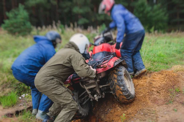 Group Riders Riding Atv Vehicle Road Track Process Driving Atv — Stock Photo, Image