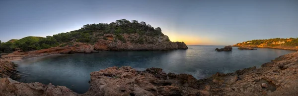 Cala Olivera Kleine Und Angenehme Unberührte Bucht Umgeben Von Wald — Stockfoto