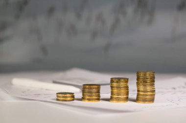 10 ruble iki deste. Hisse senedi grafikleri içinde belgili tanımlık geçmiş.