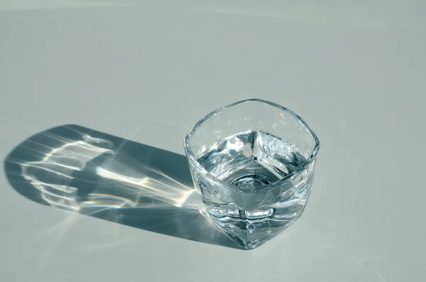 Transparent Glass Water White Background Sunbeam Close — Stock Photo, Image