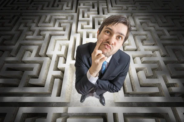 Jovem Está Confuso Perdido Labirinto Ilustração Renderizada Labirinto — Fotografia de Stock