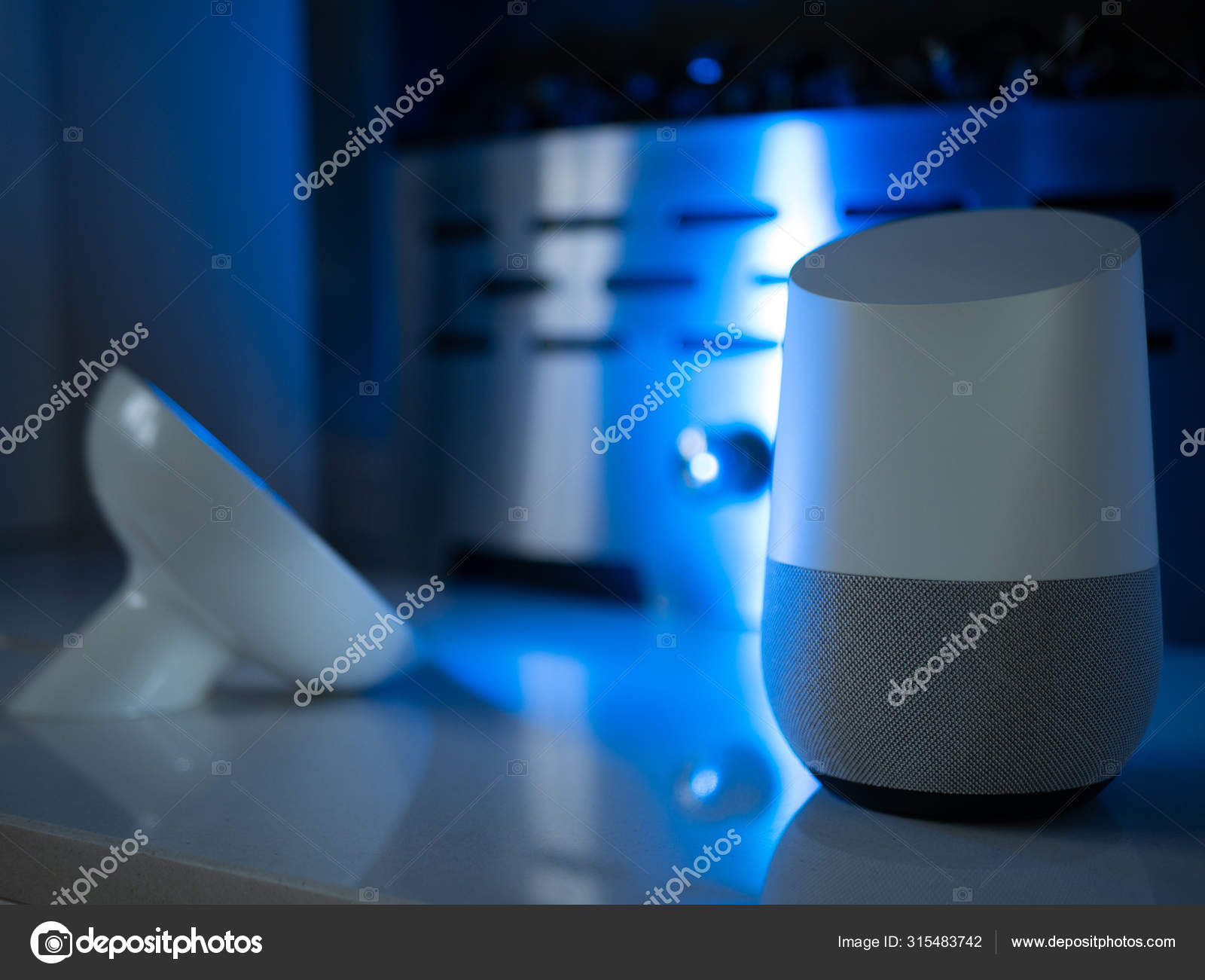 colour changing speaker light