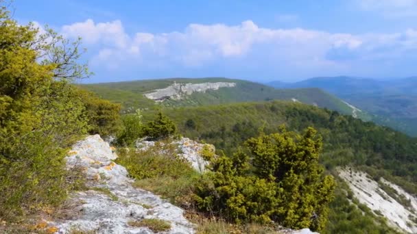 Vista Montanha Alta Para Assentamento Uma Bela Paisagem Primavera Nas — Vídeo de Stock