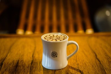 Latte sanatı latte olarak yazıldı.
