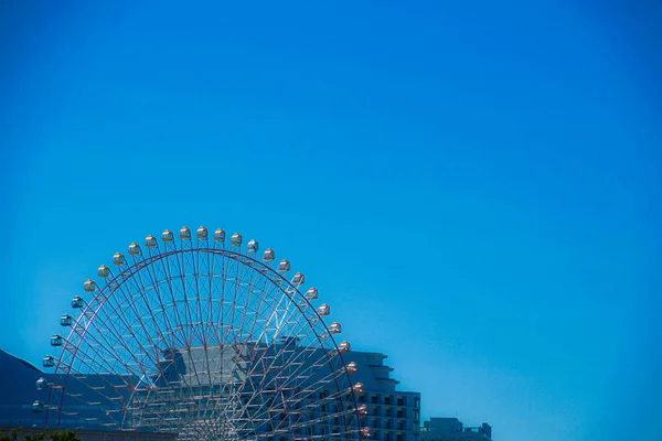Baugruppe Und Der Blaue Himmel Des Minato Mirai — Stockfoto
