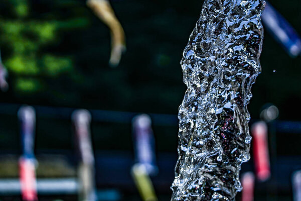 Моделирование потока воды
