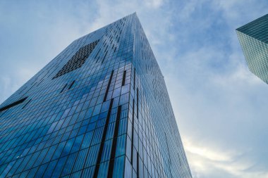 Yüksek binalardan ve gökyüzünden Shibuya