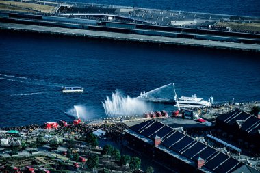 Yokohama 'daki eğitim sahası yeni yıl itfaiyecilerini yakıyor